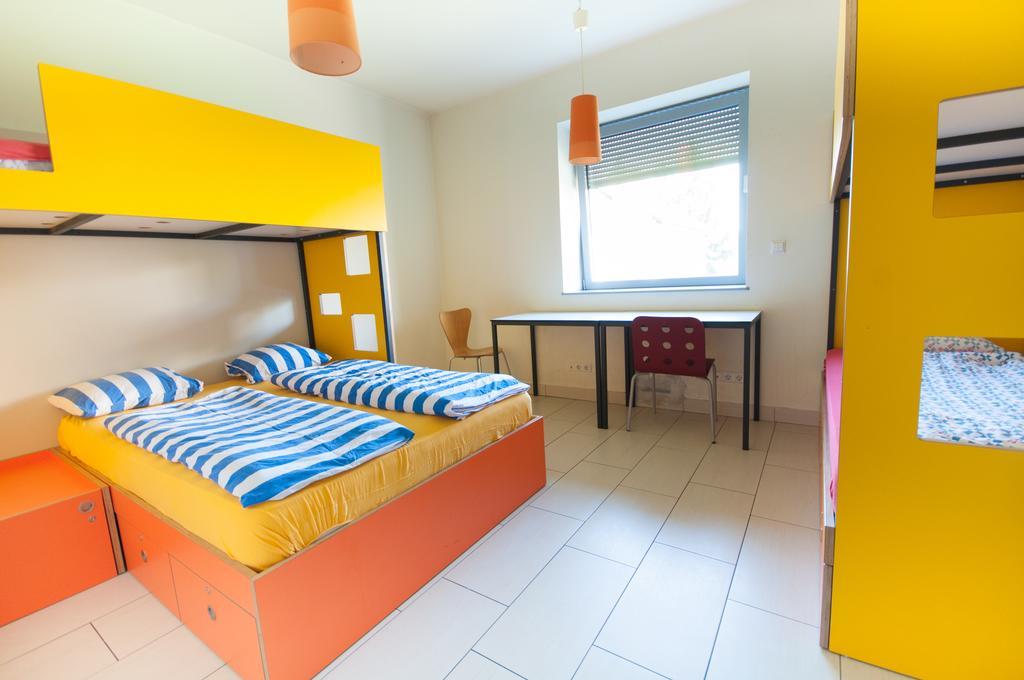 Simbol Rooms With Free Private Parking Ljubljana Bilik gambar