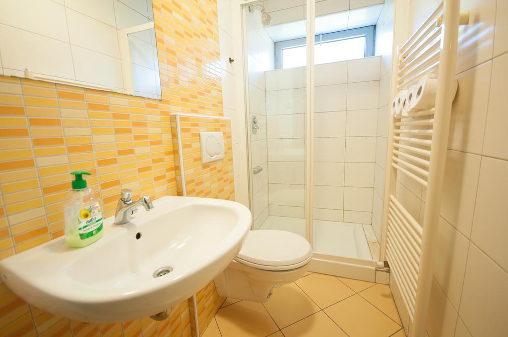 Simbol Rooms With Free Private Parking Ljubljana Bilik gambar